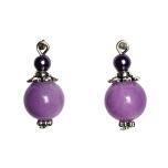 Nefriit (toonitud). Metallosad: hõbetatud.