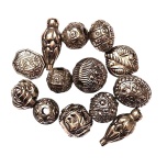 Akrüülhelmeste segu, karbis, 12-22mm.