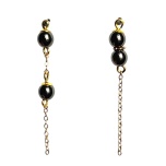 Hematiit. Metallosad: kuldset värvi.